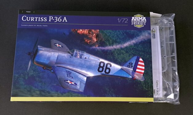 Curtiss P-36A: What’s in the Box? (Kit 70081)