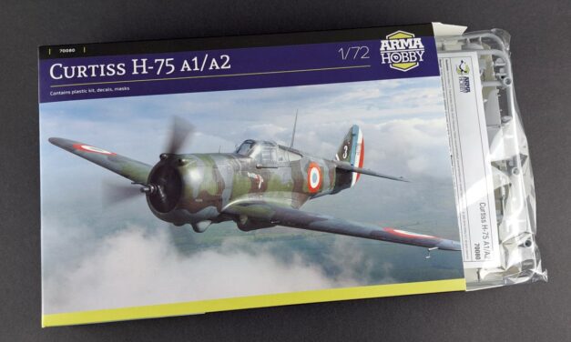 Curtiss H-75 A1/A2 – Inbox of the kit 70080