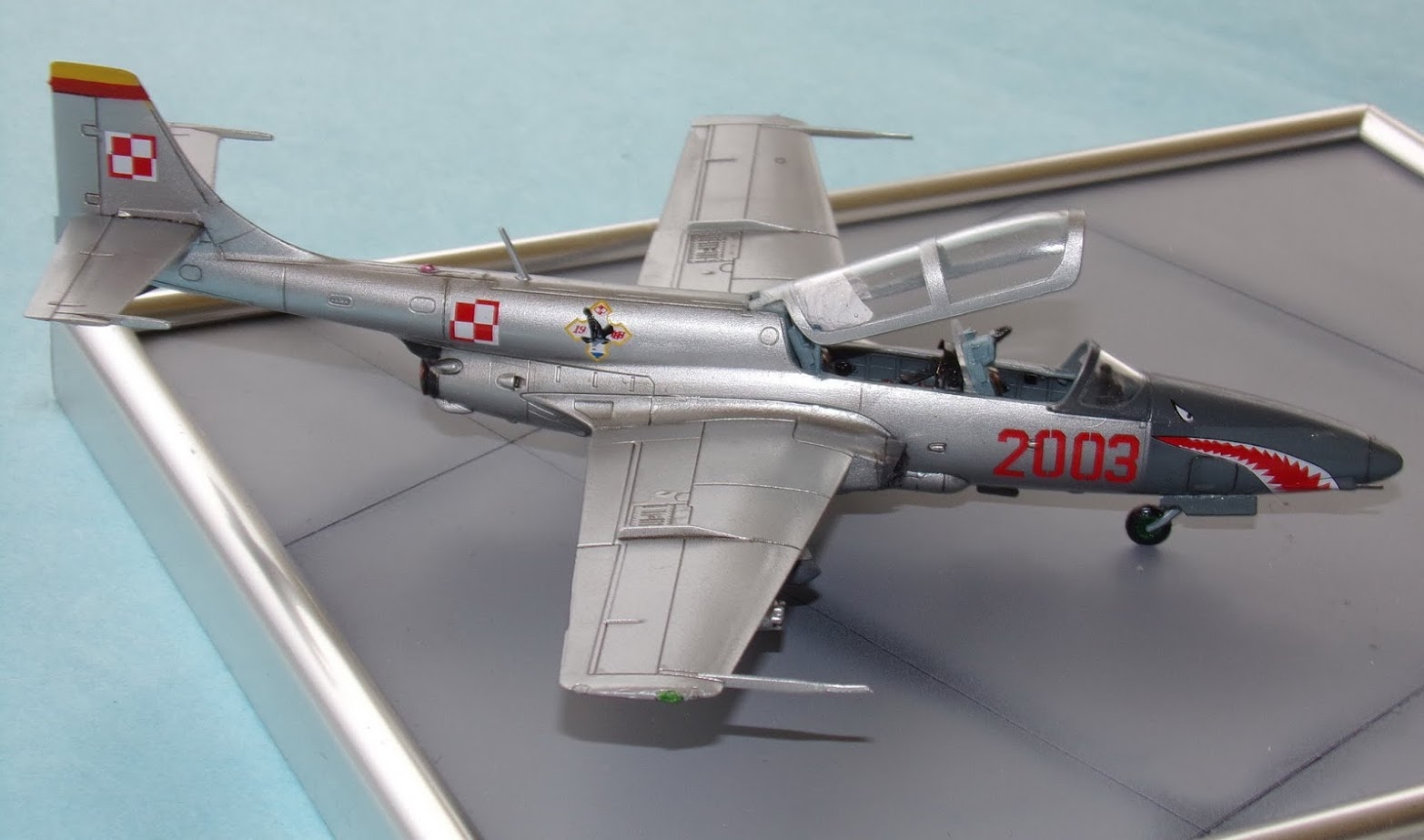 Two built 1/72 scale Iskra plastic kits