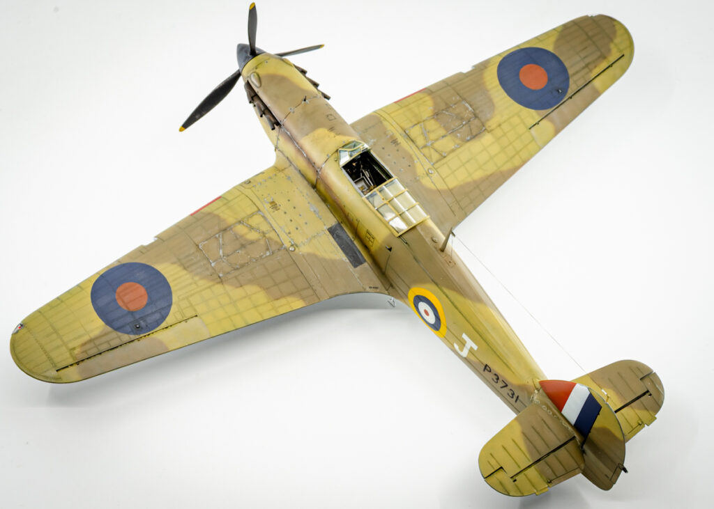 Hurricane Mk I Trop Arma Hobby 1/48 na zdjęciu studyjnym